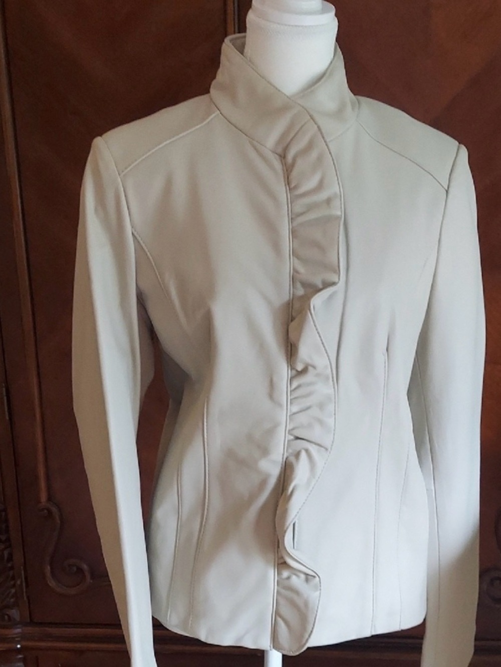 Neiman Marcus - Cream Ruffle Front Leather Blazer